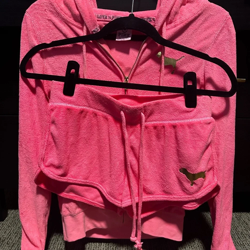 Victoria Secret Matching Set - Picture 8 of 8